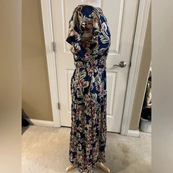 Julia Jordan Blue Floral Maxi Dress-Size 4 NWT - Picture 3 of 10